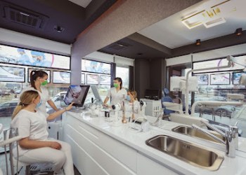 Unident - Clinică Dentară Premium