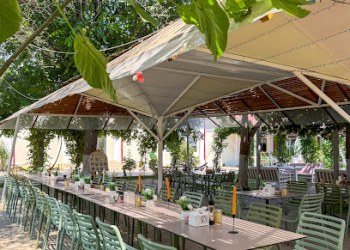Restaurant Ballroom La Povești