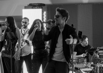 Overnite Band - Trupă Nunti