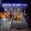 Hotel Story