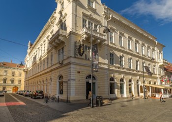 Hotel Împăratul Romanilor